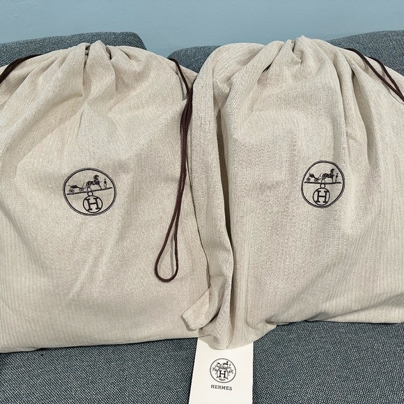 NEW Set of 2 HERMES Avalon Small Baby Pillow Cashmere Gris Perle w/ Receipt - Picture 5 of 10